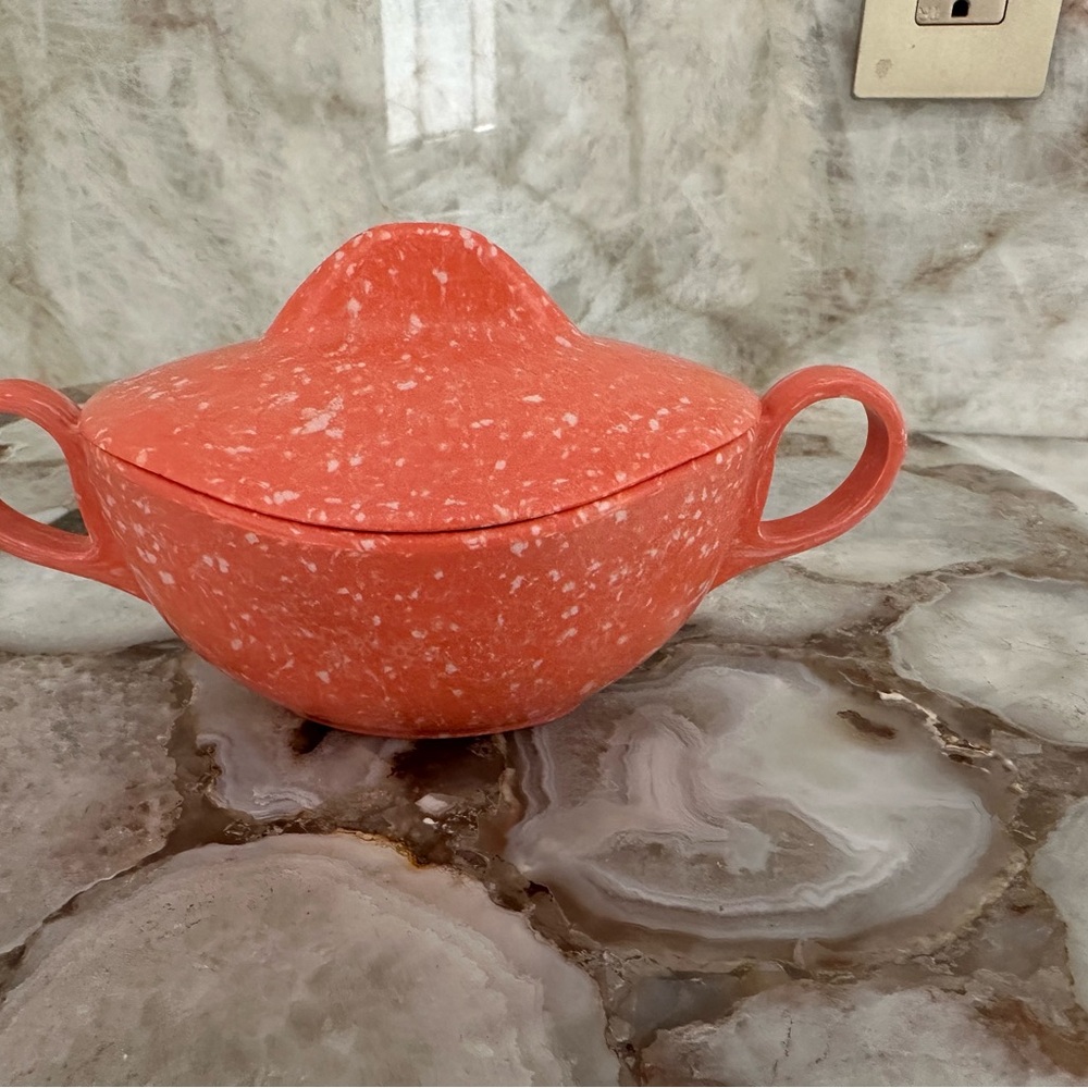 Melamine genii style sugar bowl lidded container
